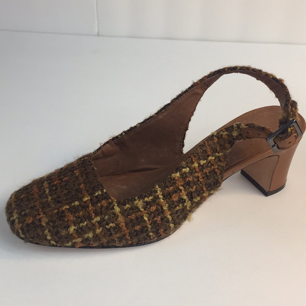 New Donald J pliner high heels sandal